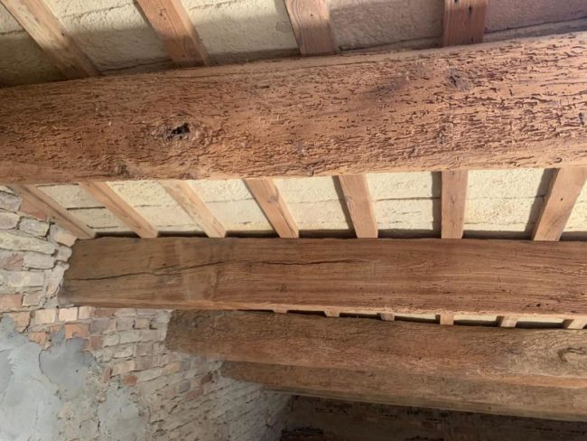 Sabbiatura su mattone e legno