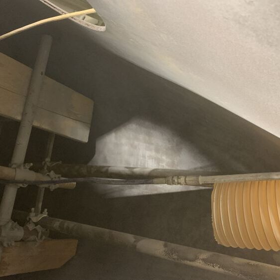 Sabbiatura e verniciatura alimentare su silos interni