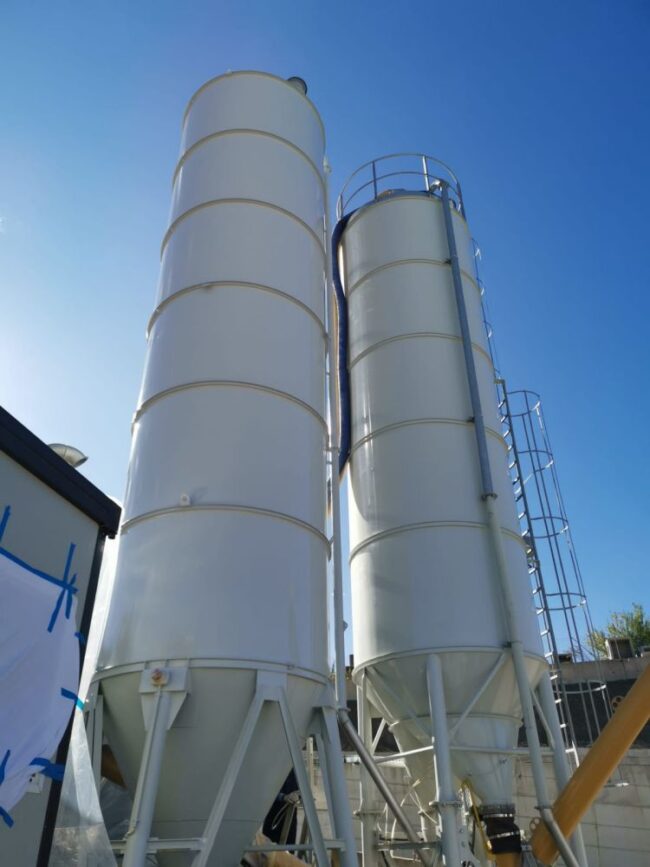 Lavaggio e verniciatura silos esterni