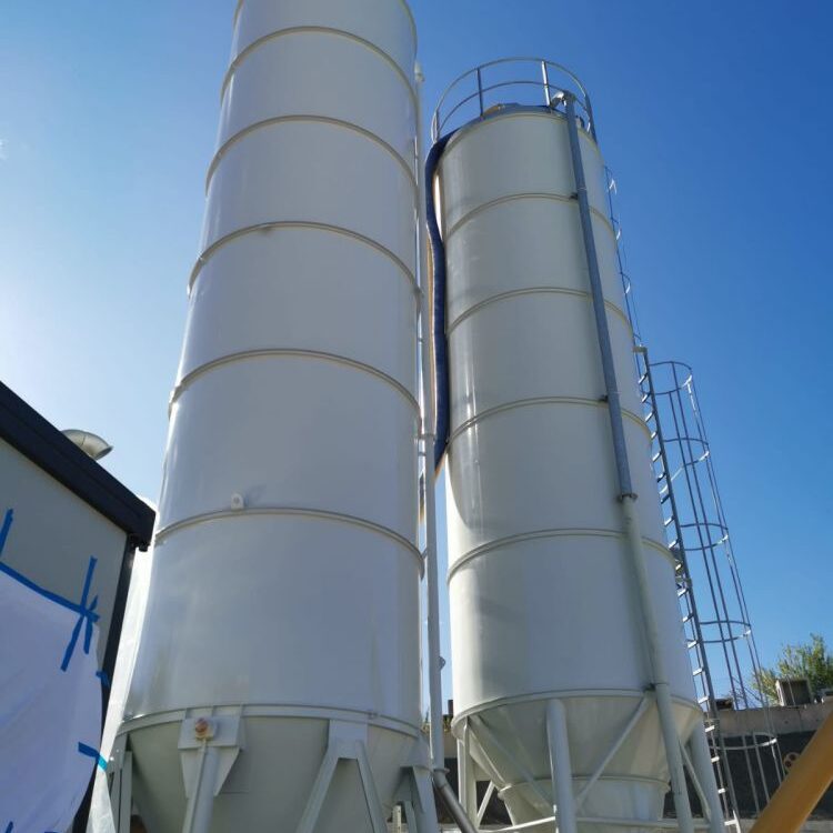 Lavaggio e verniciatura silos esterni