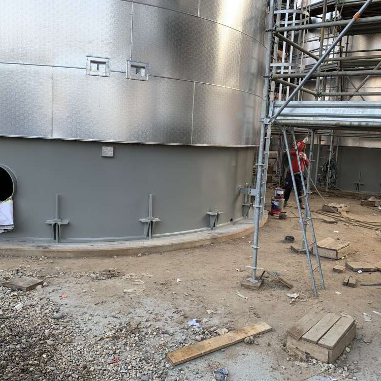 Sabbiatura e verniciatura silos interno e esterno