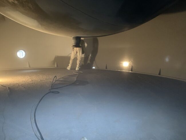Sabbiatura e verniciatura silos interno e esterno