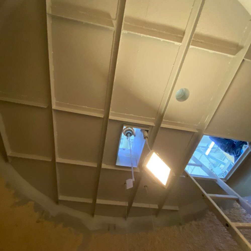 Sabbiatura e verniciatura su tetto di silos