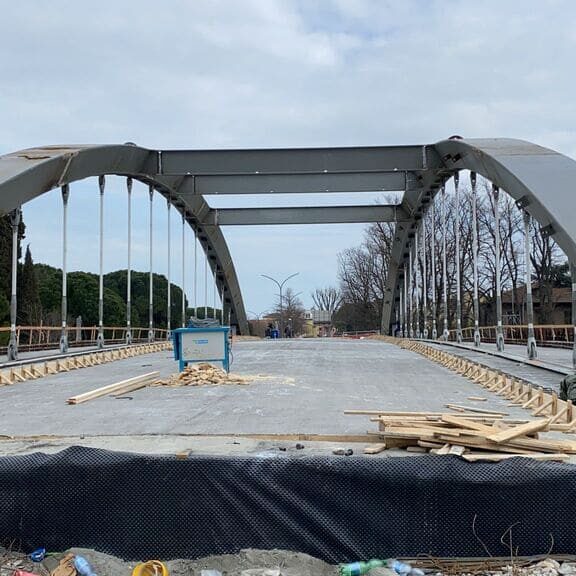 pulizia e verniciatura ponte stazione ravenna
